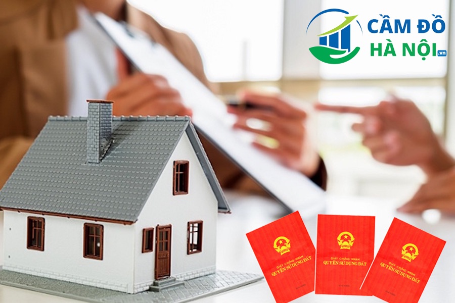 Dù Cầm Sổ Đỏ Tại Hoàn Kiếm Lãi Suất Thấp Là Một Lựa Chọn Hấp Dẫn, Nhưng Nếu Không Thận Trọng, Bạn Có Thể Đối Mặt Với Những Rắc Rối Pháp Lý Khó Lường.