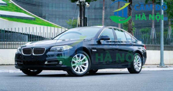 Tiệm cầm đồ thanh lý xe BMW 520i còn đẹp và mới, bao sang tên