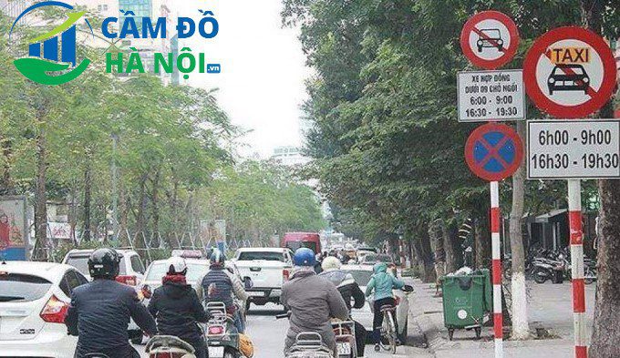 Các tuyến đường cấm xe taxi, xe hợp đồng, xe ô tô con theo khung giờ ở Hà Nội